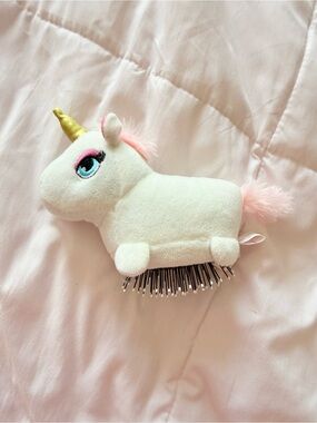 🦄 Cute Plush White Unicorn Small Bristle Hair Brush 🦄